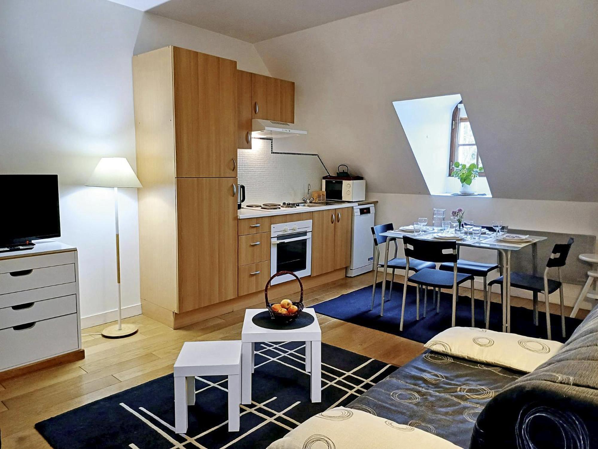 Le Jardin Des Lys - Chambre D'Hote Ou Appartement ลาโรช-โพเซย์ ห้อง รูปภาพ